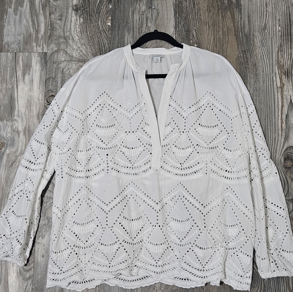 Sundance oversized embroidered eyelit top size xs